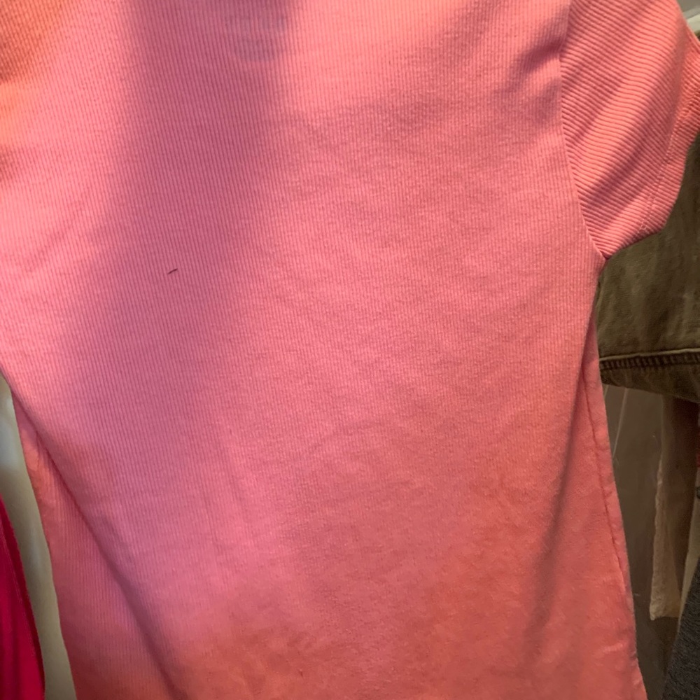 Pink Dkny tee - Picture 2 of 2